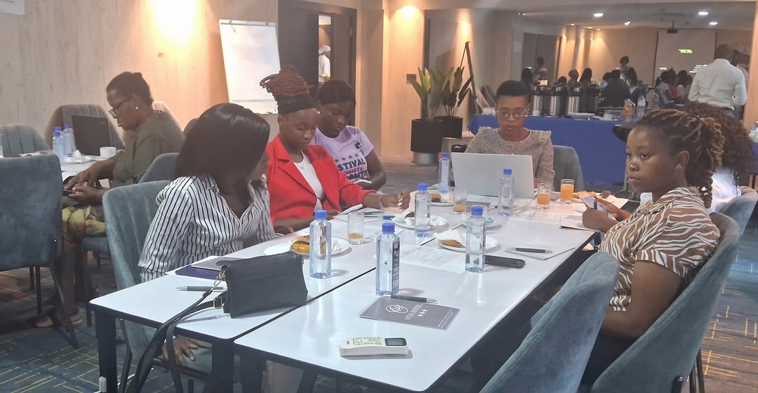Forum Mulher working together at the Lhaissa Project